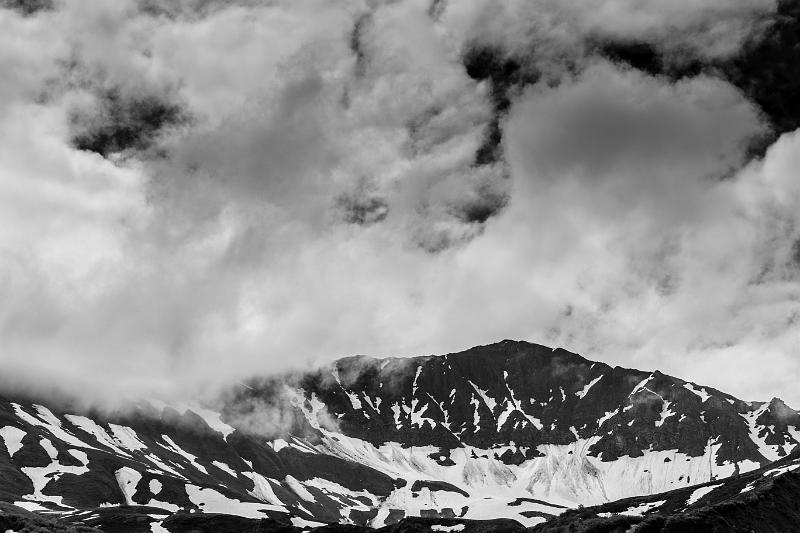 2018_06_07_Haute Savoie  (0005_bnw).jpg - Lac de Roselend (Juin 2018)